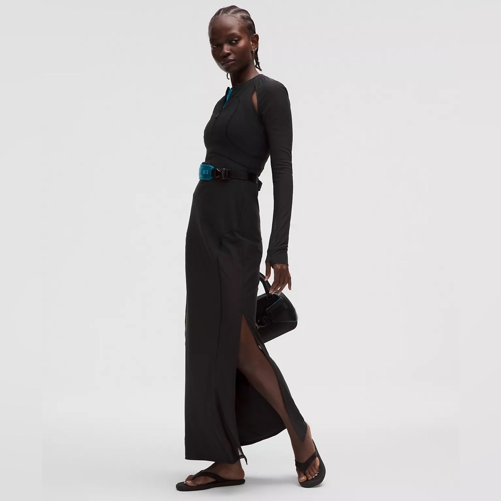 Mesh Cutout Long-Sleeve Dress black size 10
SLNSH Collection